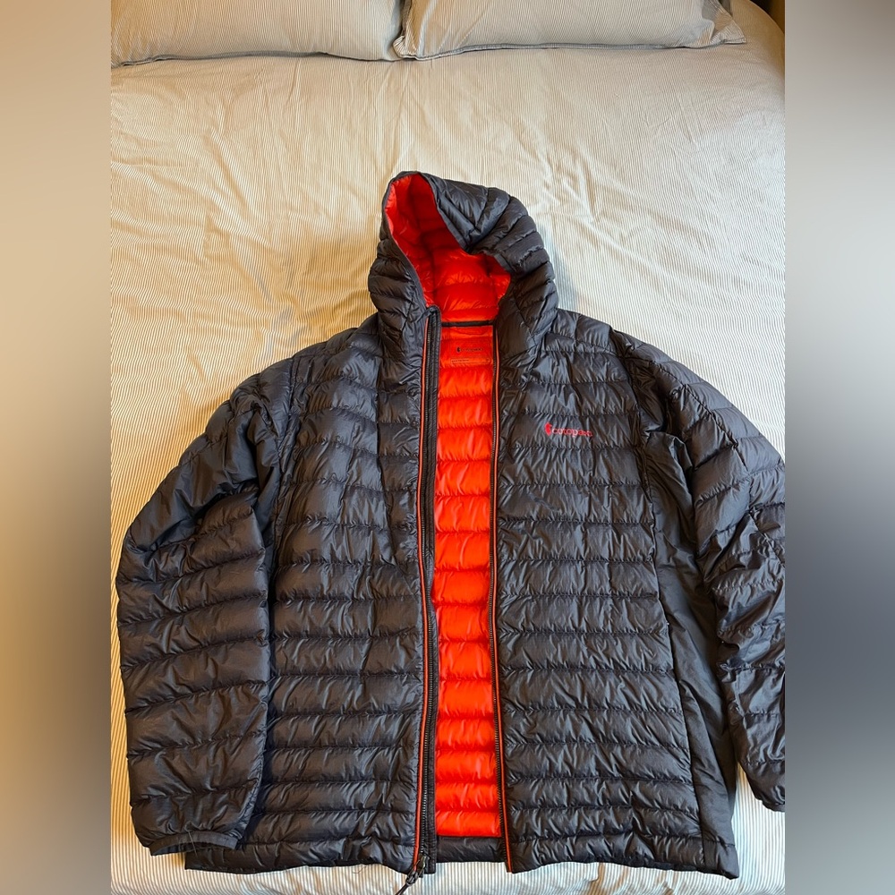 Cotopaxi Fuego LT hooded down jacket - men’s L